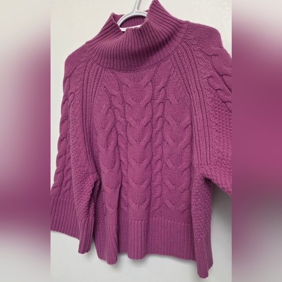 Banana Republic Cavo Flare-Sleeve Cropped Sweater Sz M Cable Knit Purple Dawn. - Picture 4 of 13
